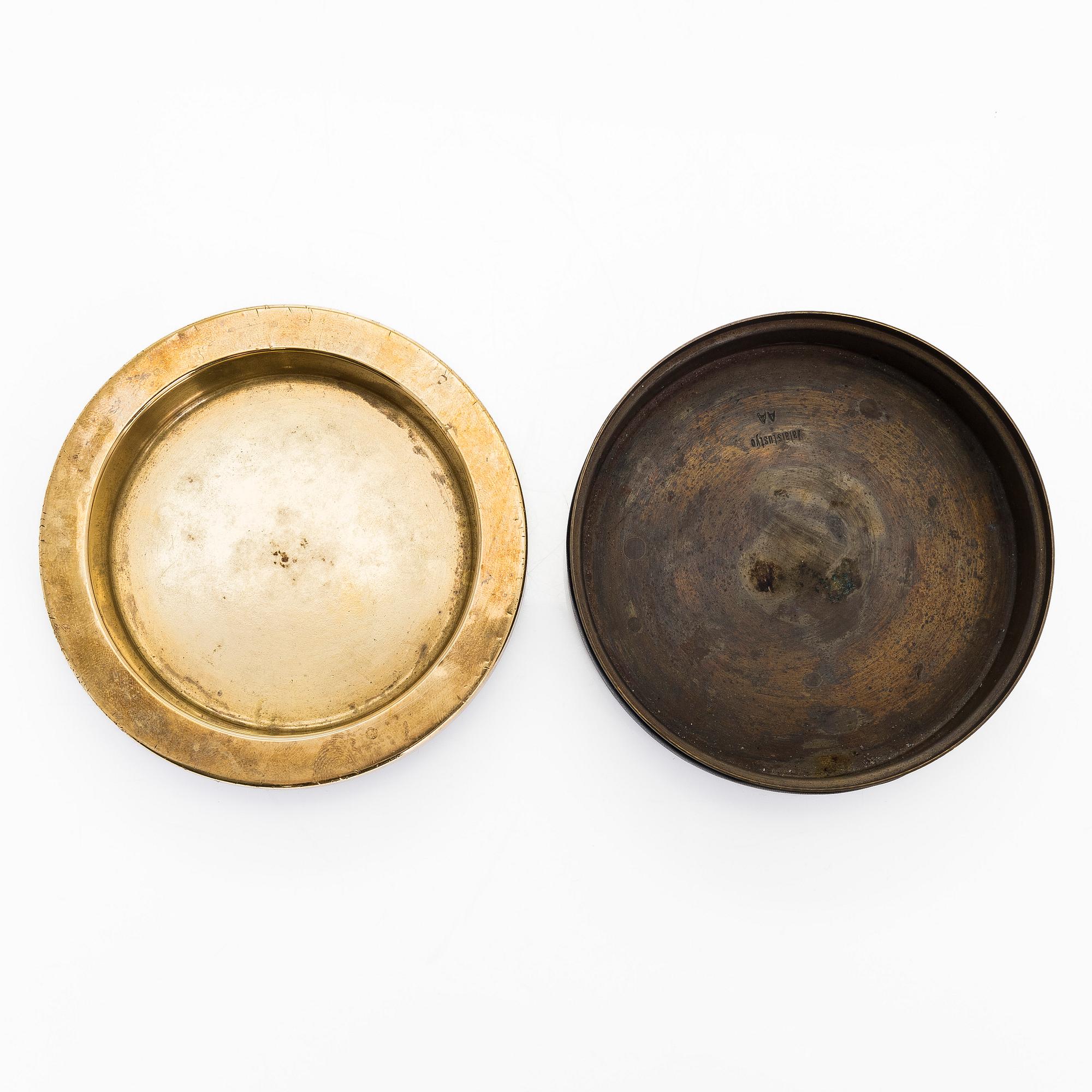 Alvar Aalto, a mid 20th century ashtray, manufacturer Valaistustyö for Artek.