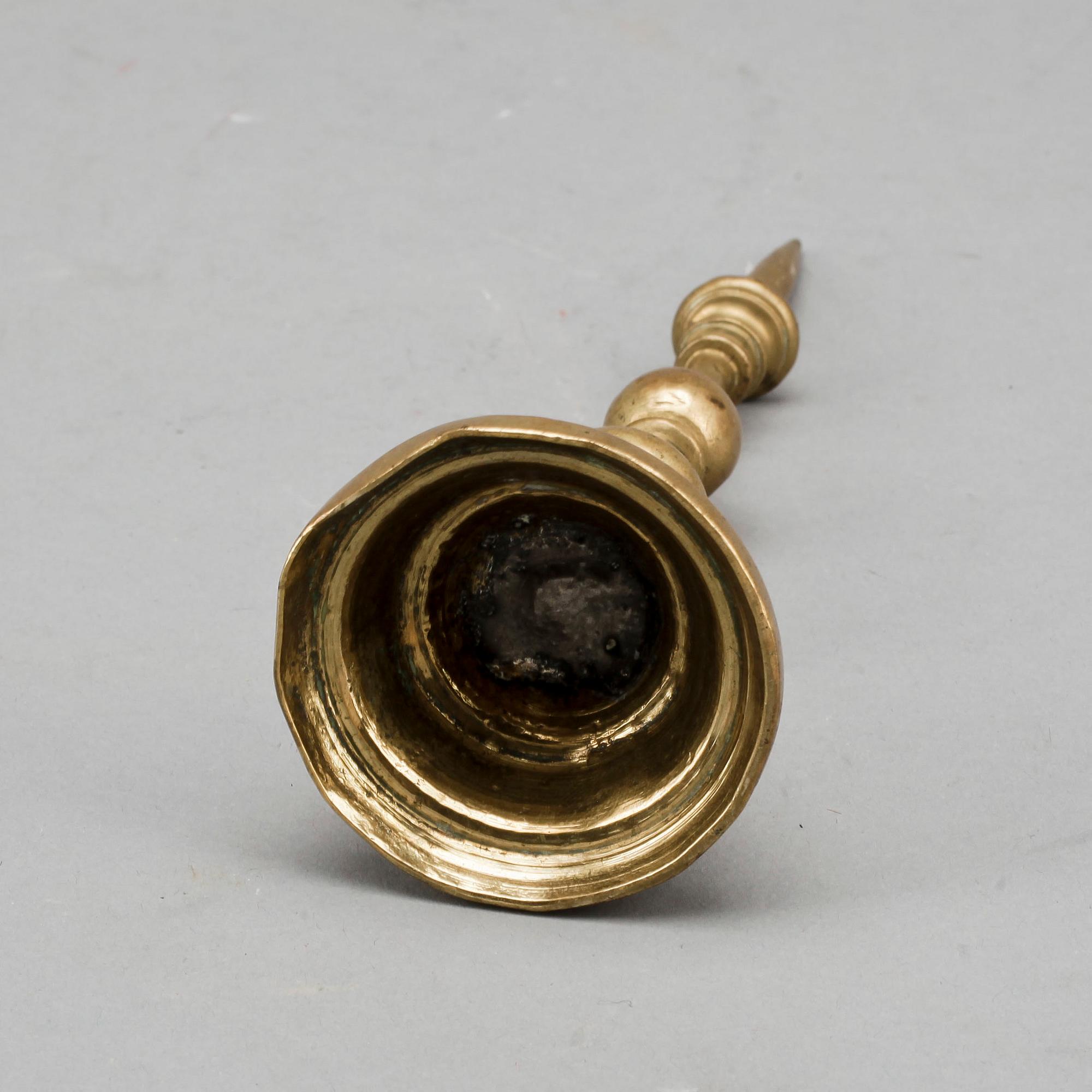 LJUSSTAKE, mässing, barock, 1600-tal.