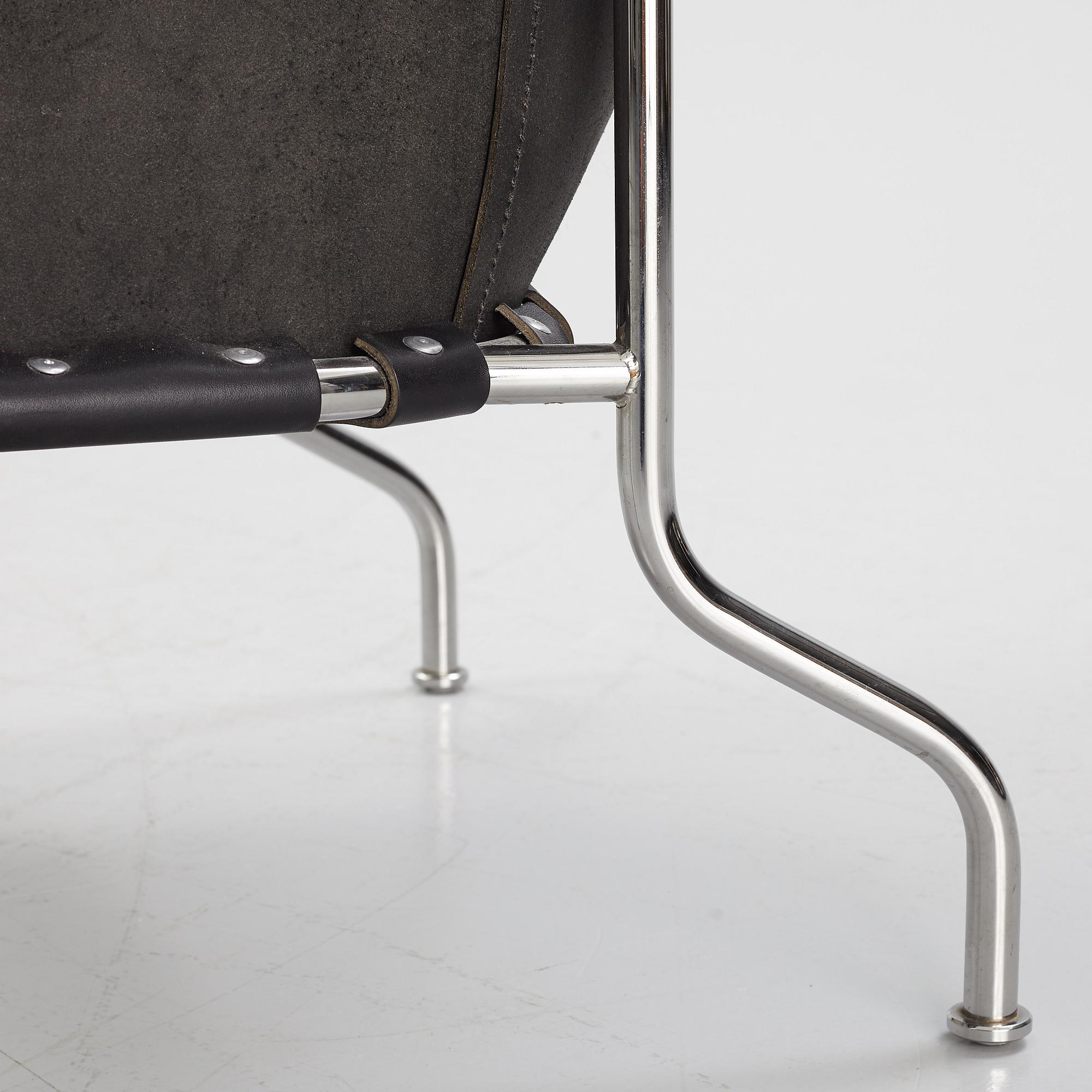 Mats Theselius, a 'Bruno' a pair of lounge chair from Källemo.