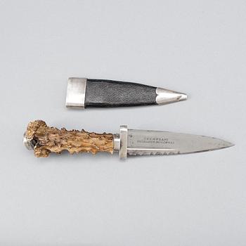 KNIV, "Sgian Dubh", silverbeslag, Ferguson Brothers, Inverness, Skottland, omkr sekelskiftet 1900.