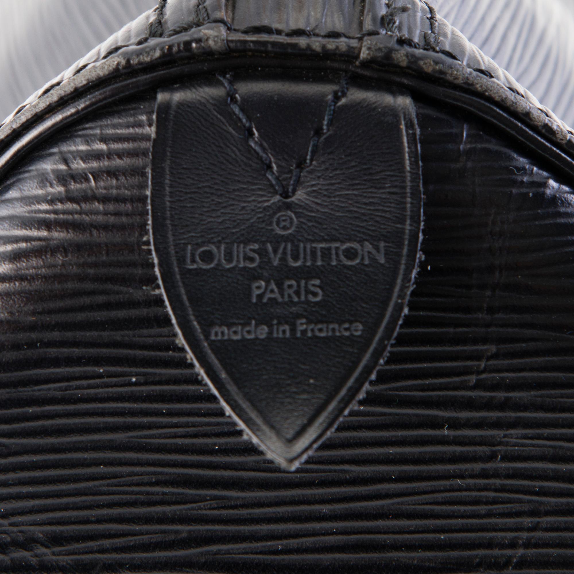 LOUIS VUITTON BLACK EPI LEATHER KEEPALL 50 TRAVEL BAG.