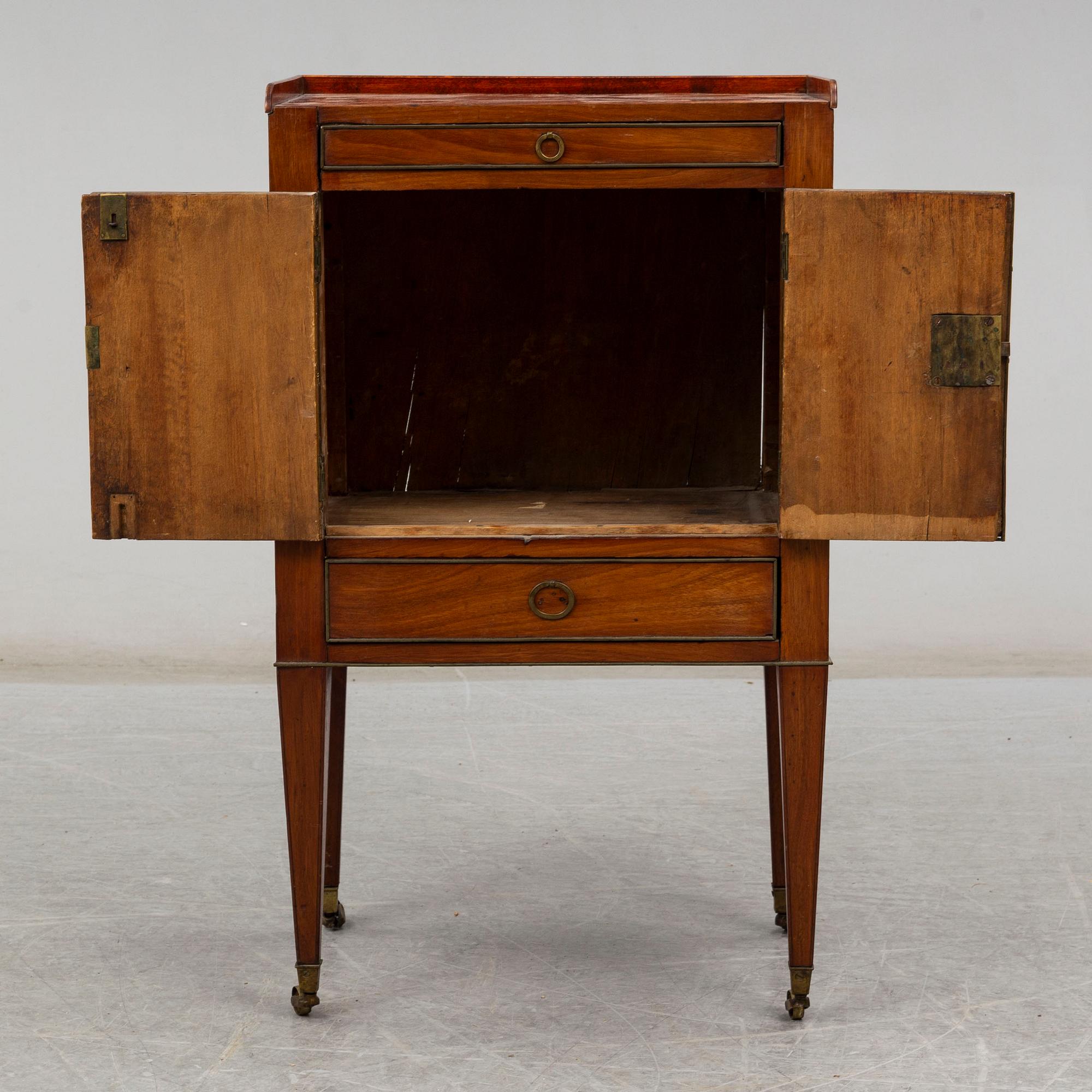 A Swedish 18th century late gustavian bedside table.