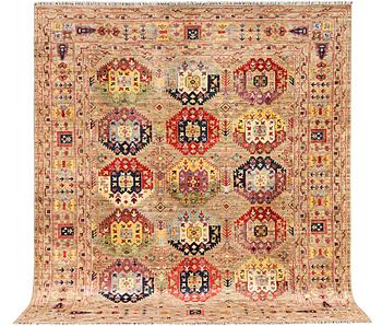 A Ziegler Soltani carpet, c. 300 x 264 cm.