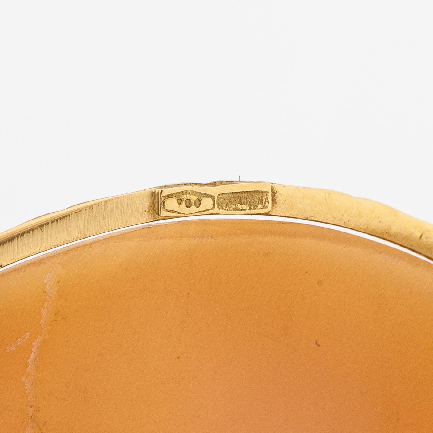 Hänge, 18K guld, snäckskalskamé. Basilio Liverno.