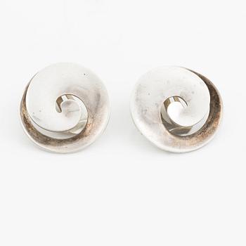 Vivianna Torun Bülow-Hübe, a pair of earrings, sterling silver, for Georg Jensen Denmark.