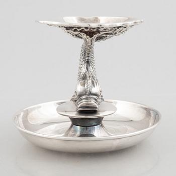 Royal Irish Silver Co, a silver oyster bowl, Ireland, 1969.