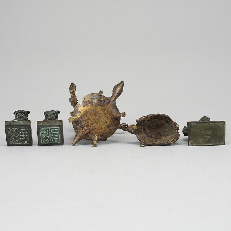 A group of bronze scuptures, and seals, 20th Century.