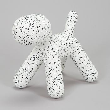 Eero Aarnio, "Puppy Dalmatian", Me Too Collection, Magis, Italia, 2005.