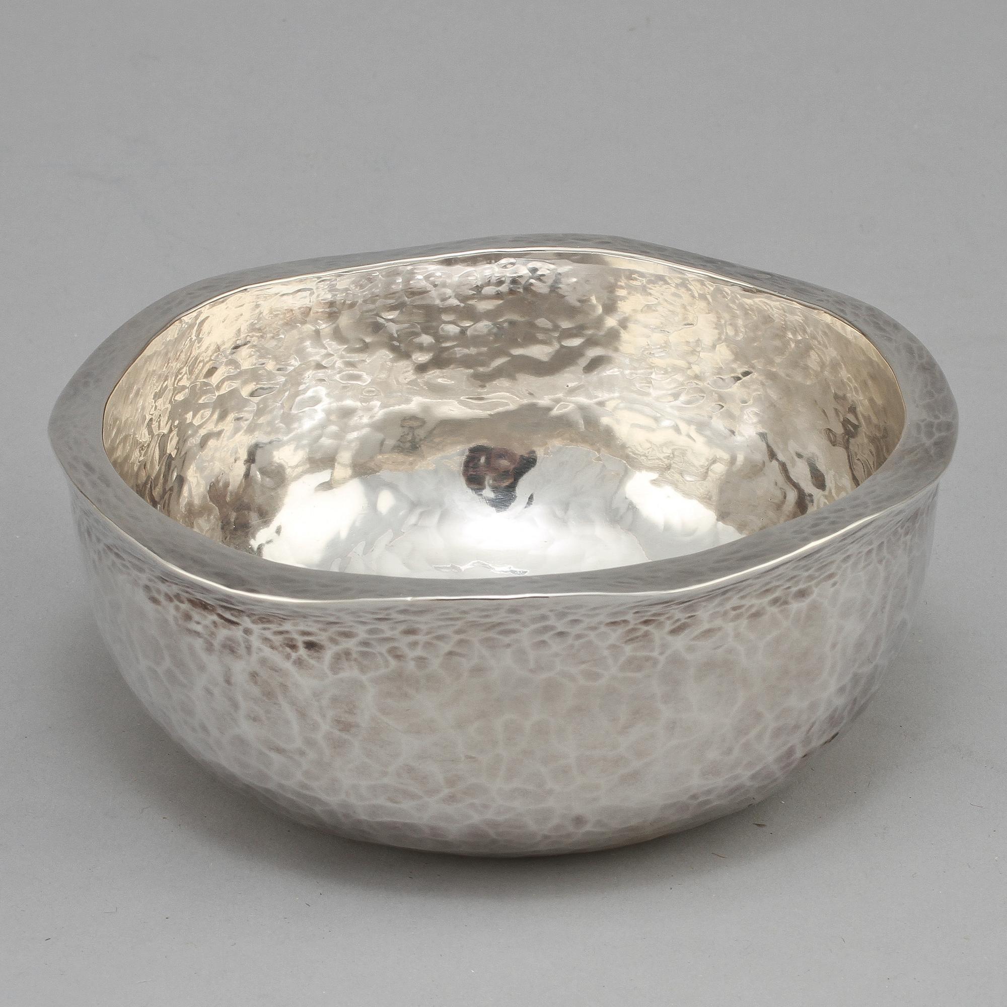 SKÅL, sterlingsilver, Stengårds silversmide, Visby, 1975. Vikt 595 g.