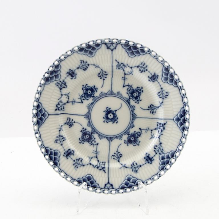 Servis 28 dlr "Musselmalet" helblonde Royal Copenhagen Danmark 1966-1978 porslin.