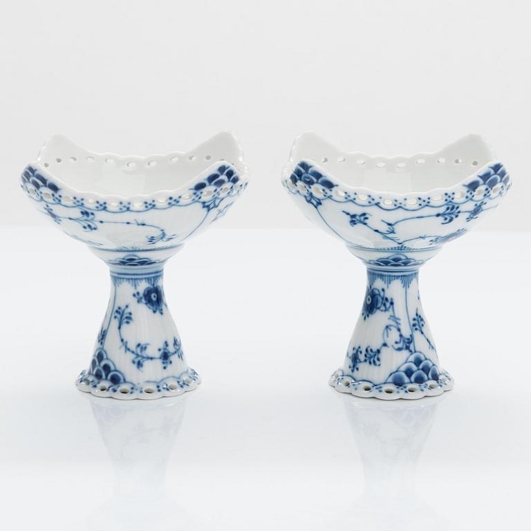 A 31-piece Royal Copenhagen 'Musselmalet' porcelain coffee set.
