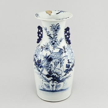 VAS, porslin, Kina, 1800-tal.