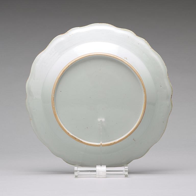 A famille rose armorial serving dish, Qing dynasty, Qianlong (1736-95).