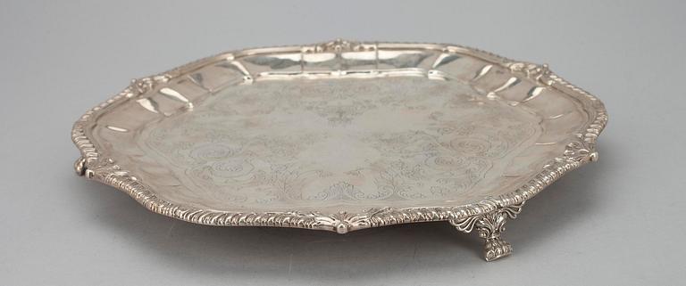 SALVER, silver, England, London 1789. Vikt 1293g.