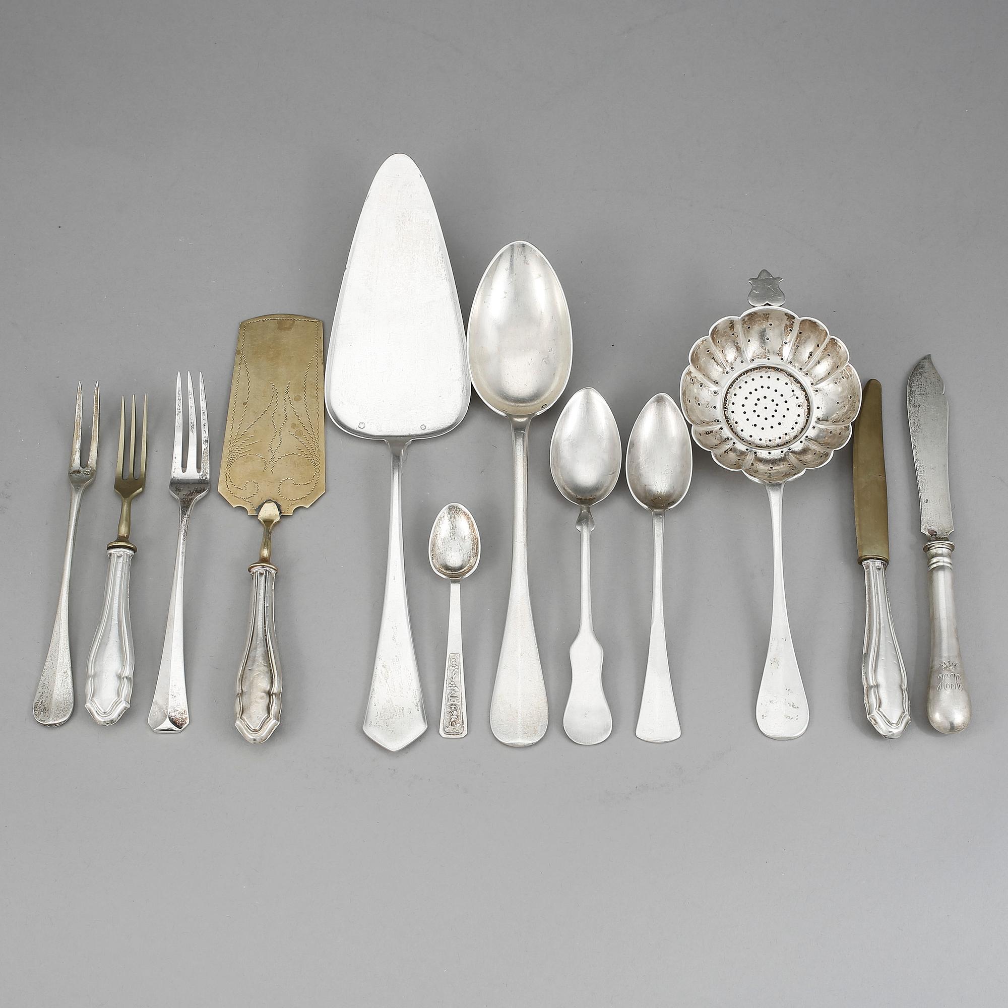 SILVERBESTICK, 51 delar, bla Ungern 1937-1965. Total vikt ca 1841 gram.