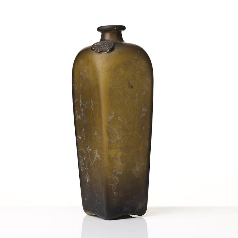 A green Dutch Gin bottle, seal from J H Henkes, 19th Century.