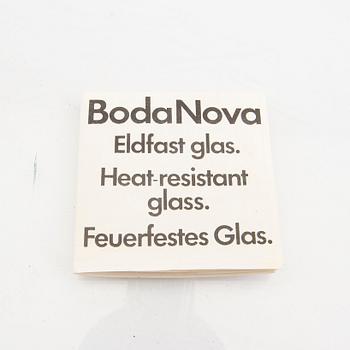 Signe Persson-Melin, a set of 16 pcs of "Boda Nova-serie", fireprooof glass and cork, 1970s.