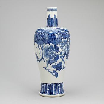VAS, porslin, Kina, 1800-tal.