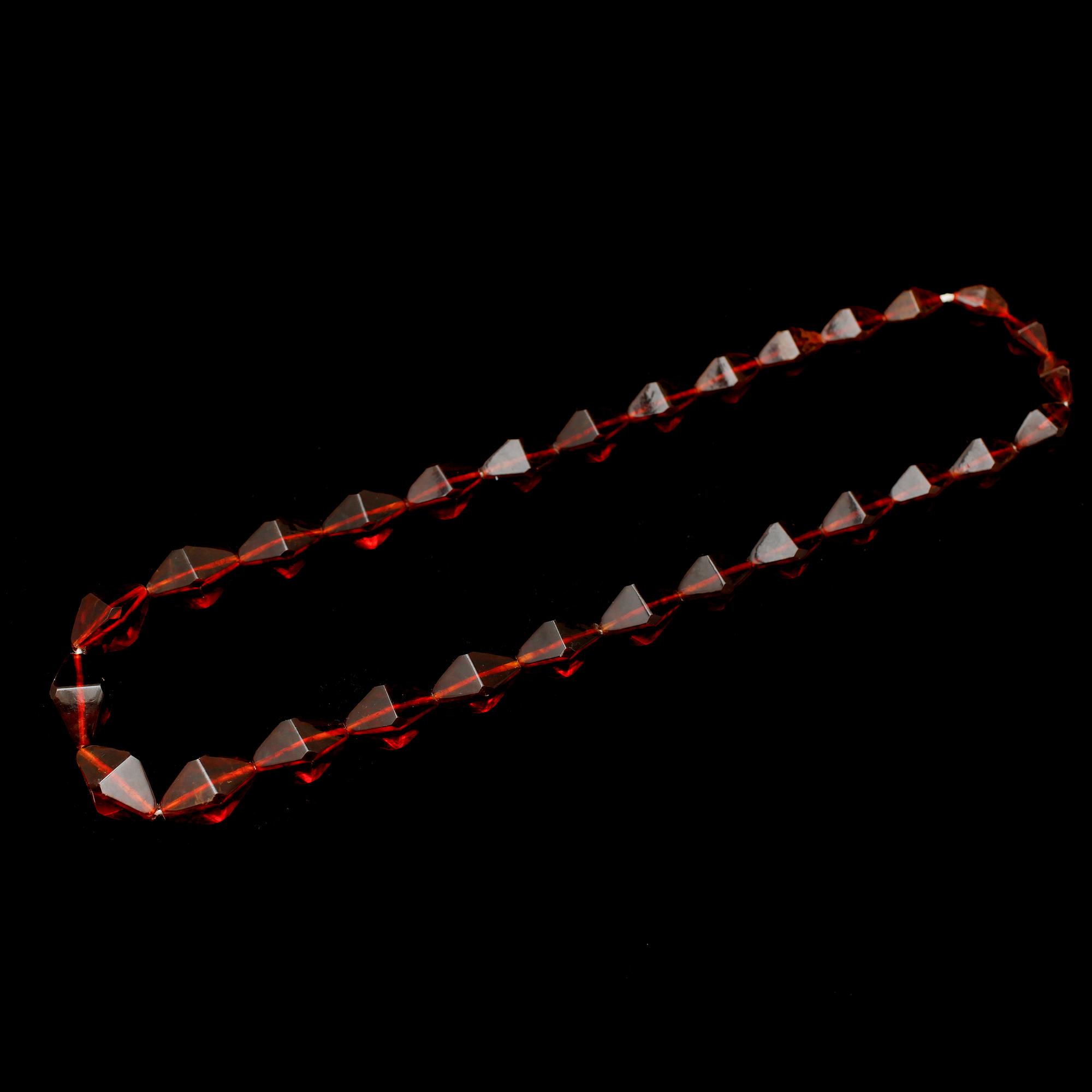 COLLIER, bärnsten, 1900-talets mitt.