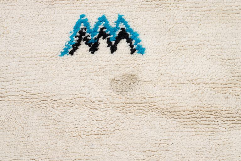 Matta, Marocko, ca 265 x 162 cm.