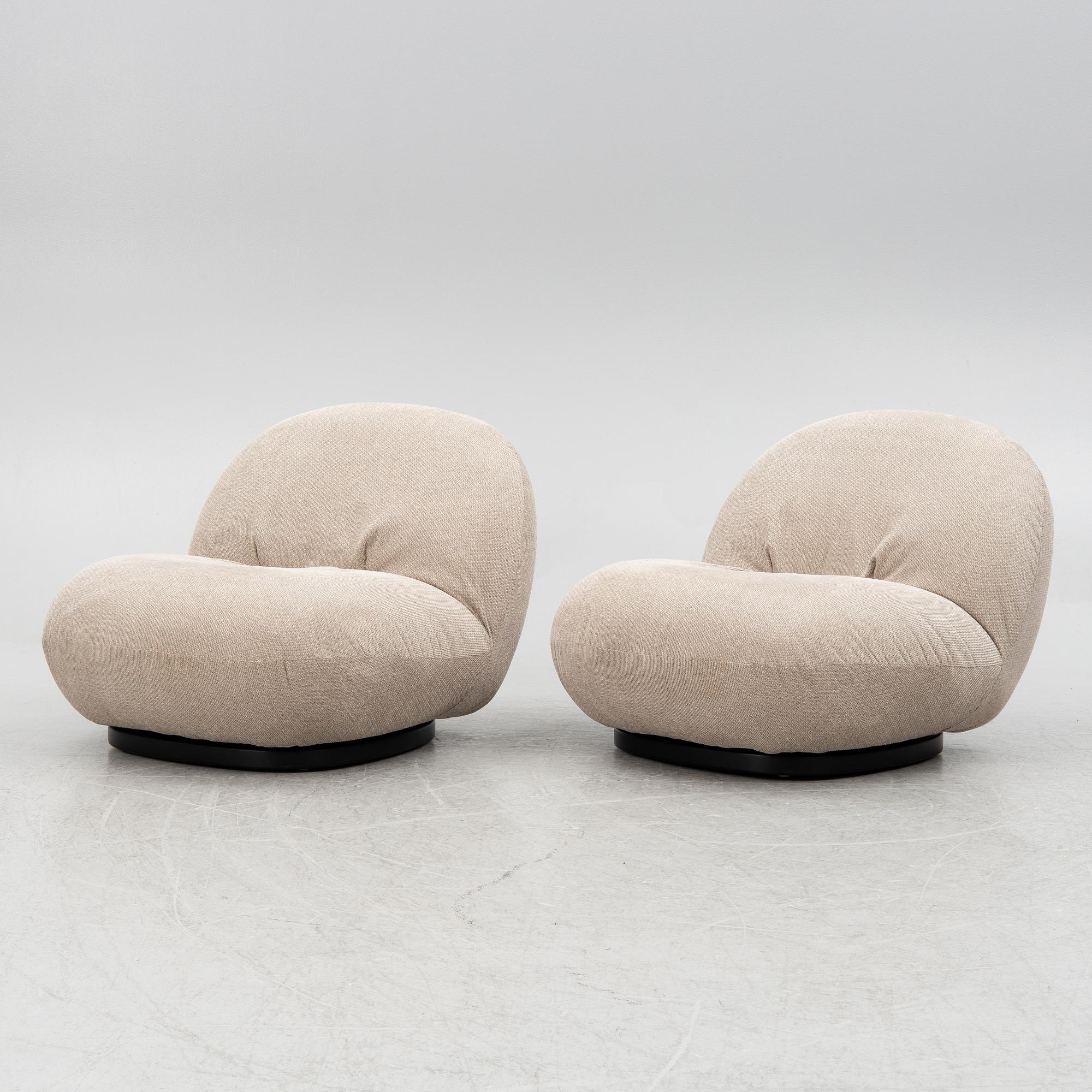 Pierre Paulin, fåtöljer, ett par, "Pacha", Gubi, samtida.