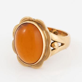 Ring, 18K gold with carnelian.