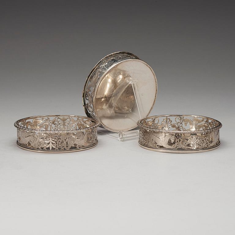 A set of three French 19th century silver coasters, marks of Abel-Etienne Giroux, Paris befor 1809. Empire.