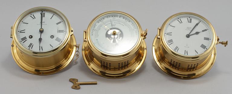 SKEPPSKLOCKOR, 2 st, samt BAROMETER, Schatz, 1900-talets andra hälft.