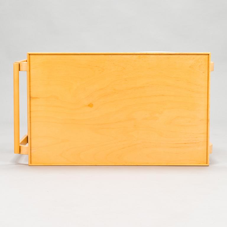 Alvar Aalto, tarjoiluvaunu, malli 901, Artek 1990-luku.