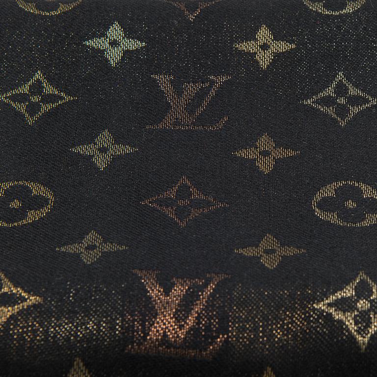 Louis Vuitton, "So Shine Monogram Shawl", huvi.