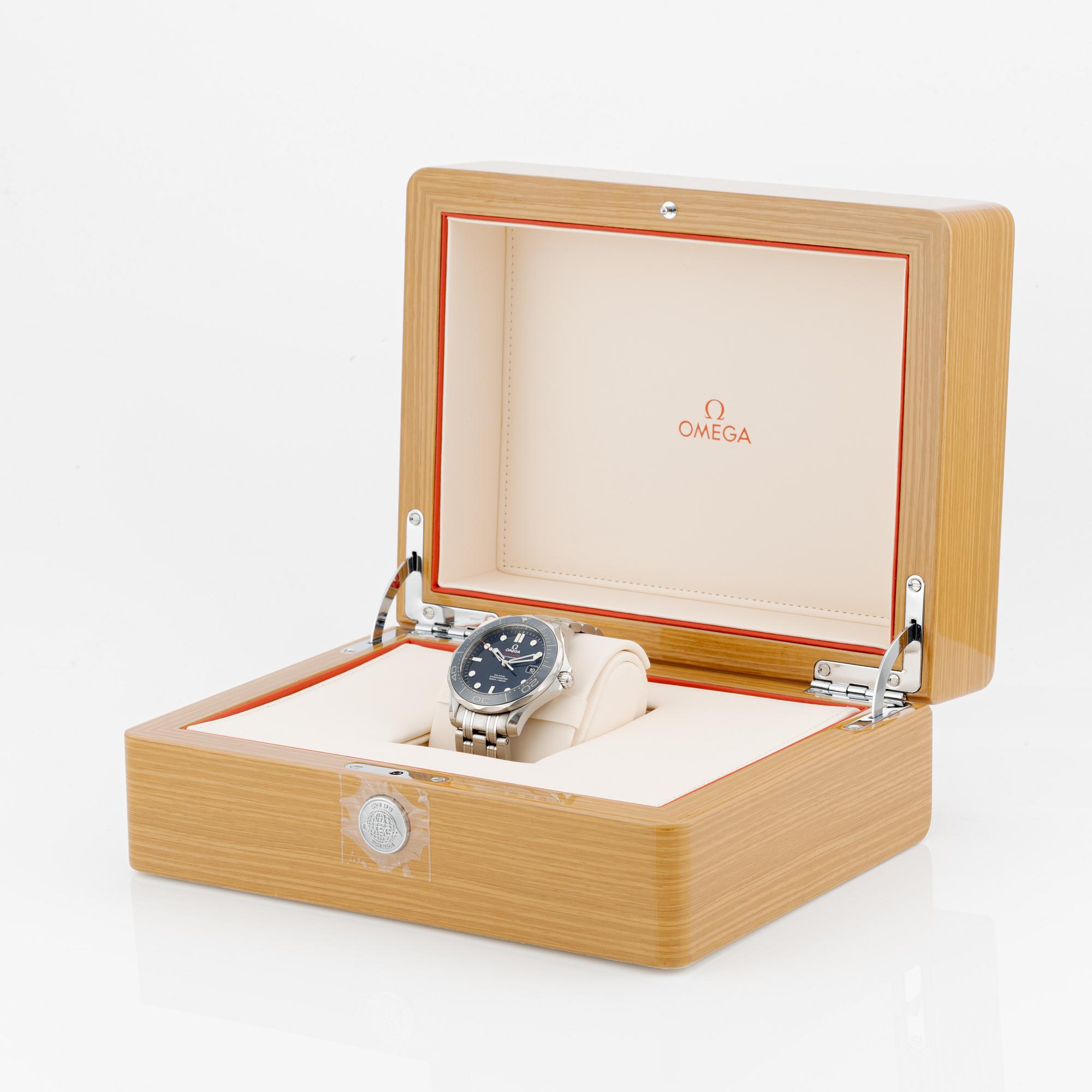 Omega, Seamaster, Diver 300M, wristwatch, 41 mm.