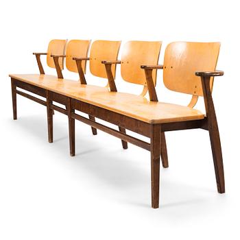 Ilmari Tapiovaara, An early 1950s five-seater 'Domus' bench row.