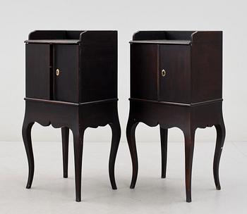 NATTDUKSBORD, ett par, rokokostil, modell "Sandbro", Move möbler, 1900-talets slut.