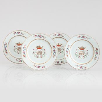 Tallrikar, fyra stycken, porslin, Kina, Qingdynastin, Qianlong (1736-95).