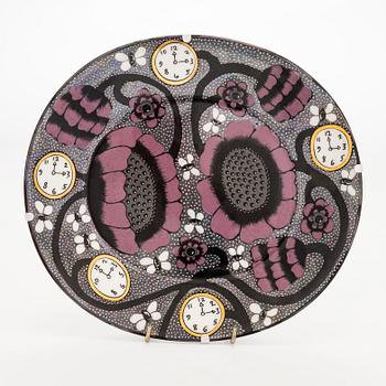 Birger Kaipiainen, A decorative porcelain dish, 'Elegance/6', numbered 335. Pro Arte, Arabia.