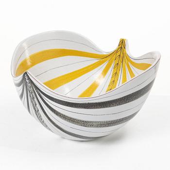 Stig Lindberg, A faience bowl, Gustavsberg Studio.