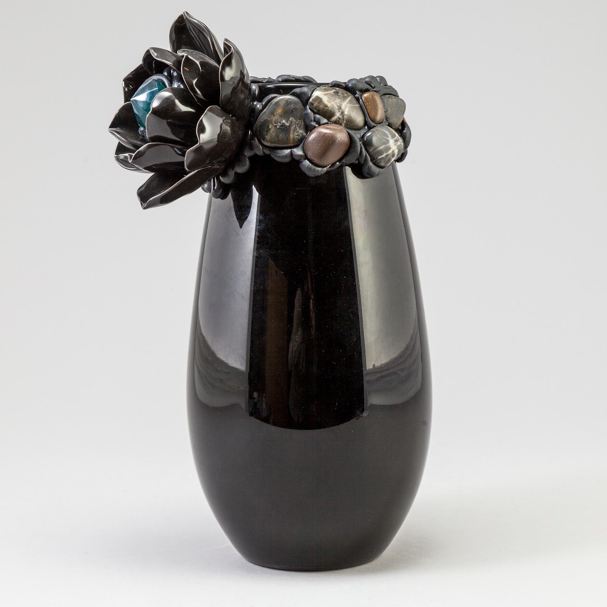 ZANDRA AHL, vase in mixed media, signed with label.