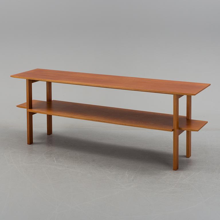 JOSEF FRANK, biblioteksbord / sideboard, Firma Svenskt Tenn, modell 648.