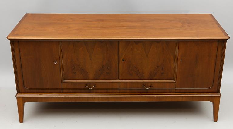 SIDEBOARD, Danmark, 1900-talets mitt.