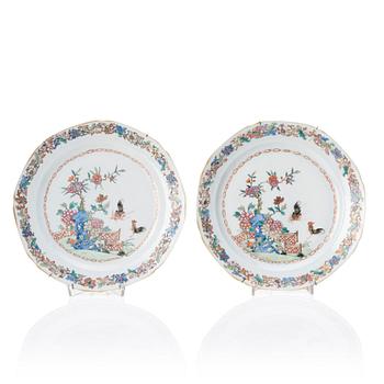 A pair of famille rose plates, Qing dynasty, Qianlong (1736-95).