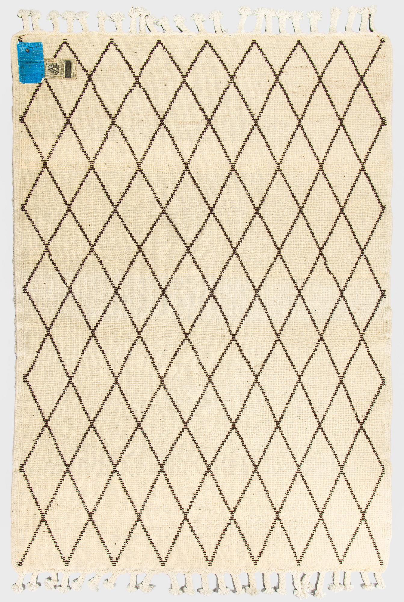 Matto, Marokko, noin 206 x 144 cm.