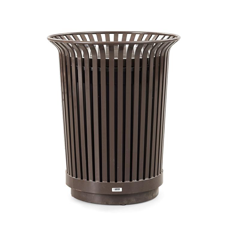 Klara Lidén, "Untitled (Trash Can)".