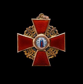 393. AN ORDER. St Anna, III-class. 14K gold and enamel. Russia.