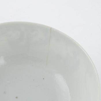 A set of four Chinese blue and white bowls, Qing dynasty, 19th century.