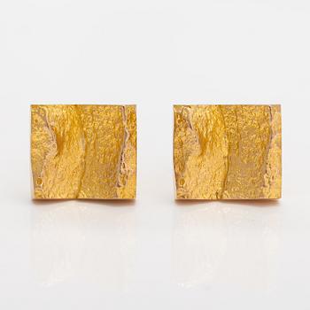 Björn Weckström, "Ravines", a pair of 14K gold cufflinks . Lapponia 1966.