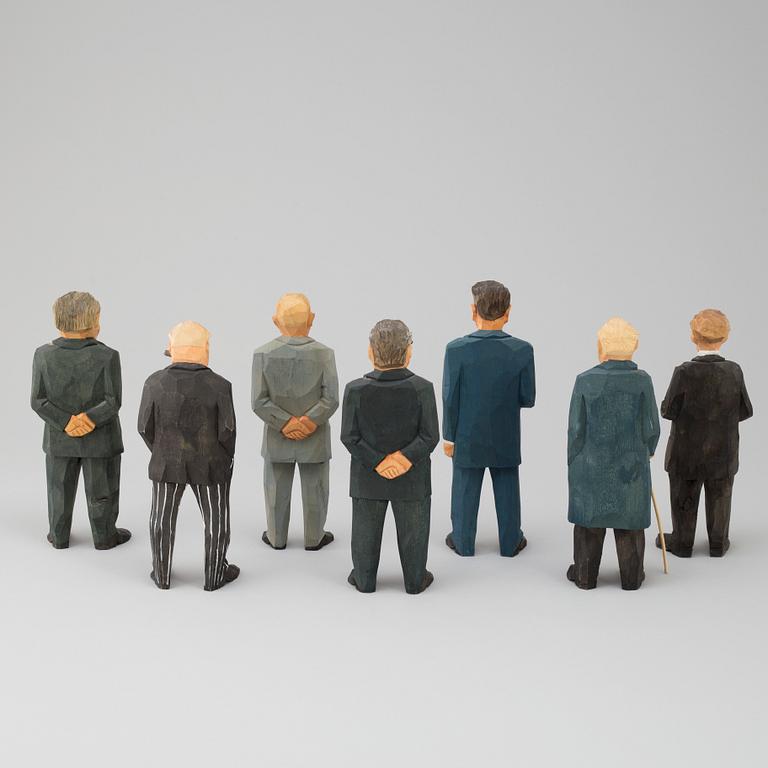 7 signed carved wood figurines by Sven Gunarsson, second half of the 20th century.