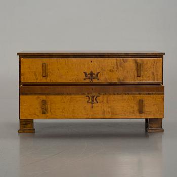 AXEL LARSSON, Hallbyrå med spegel för Bodafors.