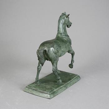 SKULPTUR, grönpatinerad brons, 1900-tal.