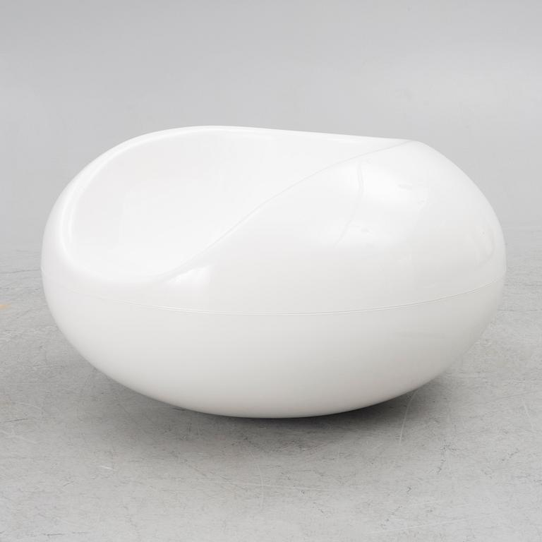 Eero Aarnio, armchair "Pastilli", 2022.
