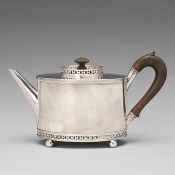 169. A Swedish late Gustavian parcel-gilt silver tea-pot, mark of Gustaf Georg Rehnberg, Norrköping 1807.